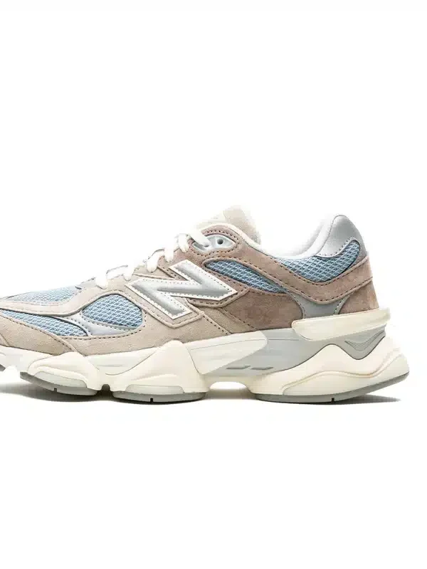 New Balance 9060 Mushroom